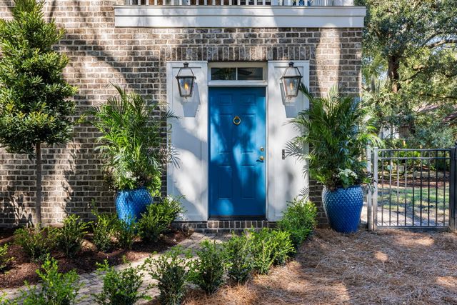 2112 Parkway Drive, Charleston, SC 29412