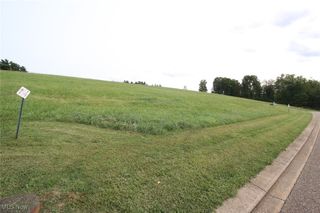 5265 Stonegate Drive, Zanesville, OH 43701