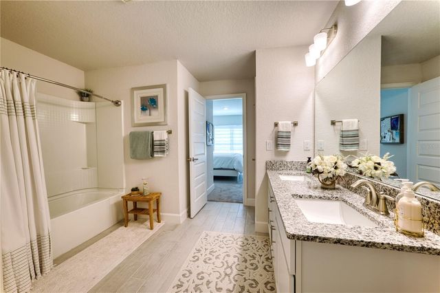 9406 43RD COURT E, Parrish, FL 34219