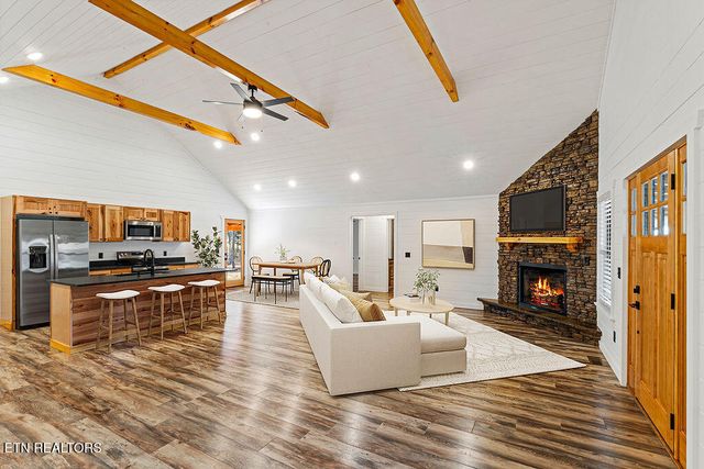 231 Sunset Boulevard, White Pine, TN 37890