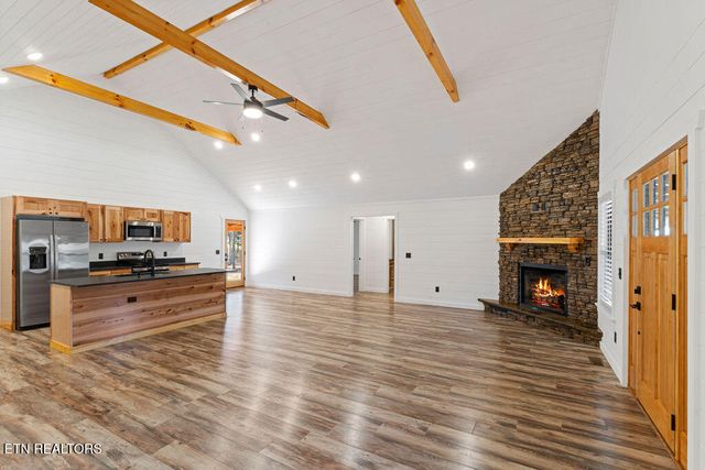 231 Sunset Boulevard, White Pine, TN 37890