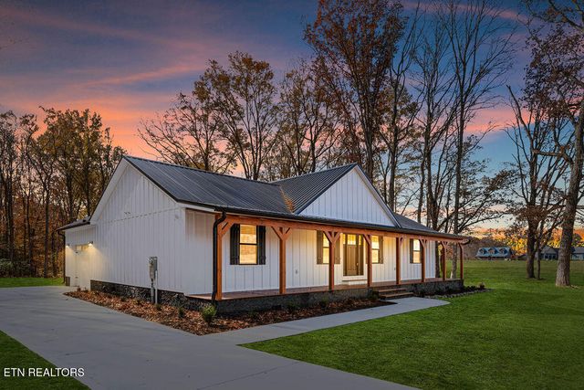 231 Sunset Boulevard, White Pine, TN 37890