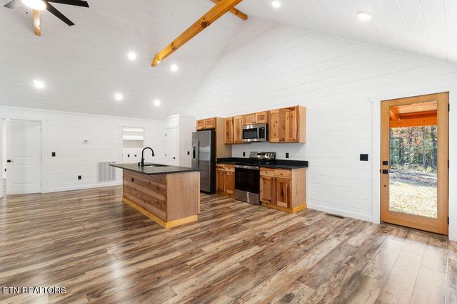 231 Sunset Boulevard, White Pine, TN 37890