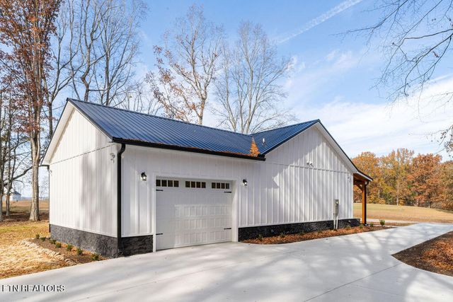 231 Sunset Boulevard, White Pine, TN 37890