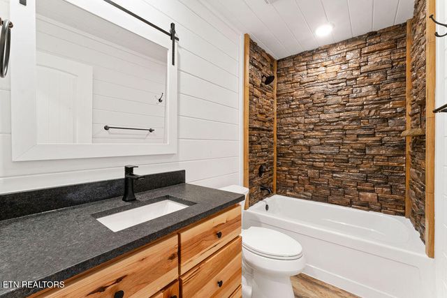 231 Sunset Boulevard, White Pine, TN 37890