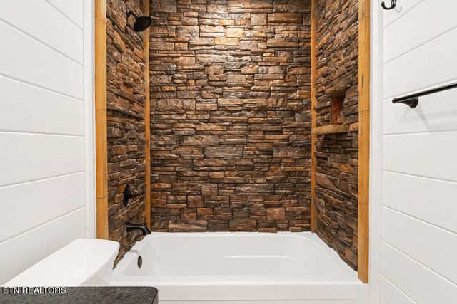 231 Sunset Boulevard, White Pine, TN 37890