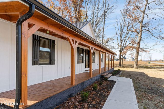 231 Sunset Boulevard, White Pine, TN 37890