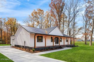 231 Sunset Boulevard, White Pine, TN 37890