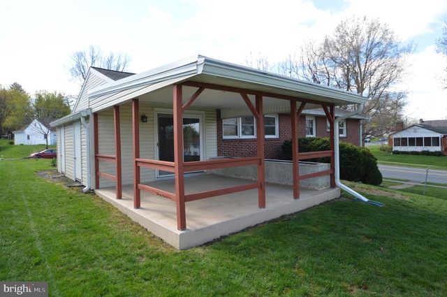 401 LEMON ST, Elizabethtown, PA 17022