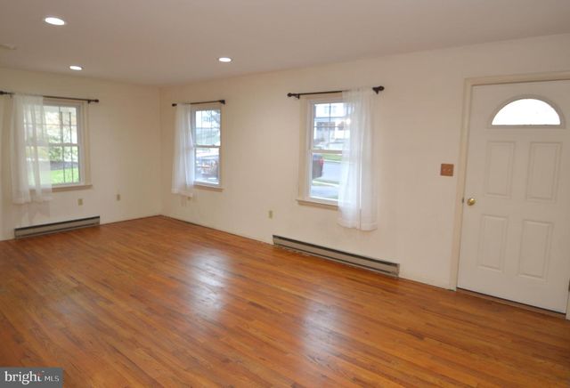 401 LEMON ST, Elizabethtown, PA 17022