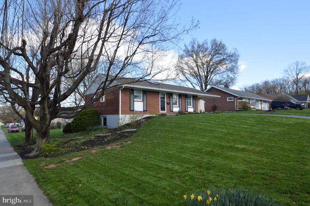 401 LEMON ST, Elizabethtown, PA 17022
