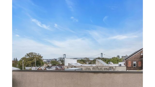 15031 12th Ave Apt 301, New York City, NY 11357