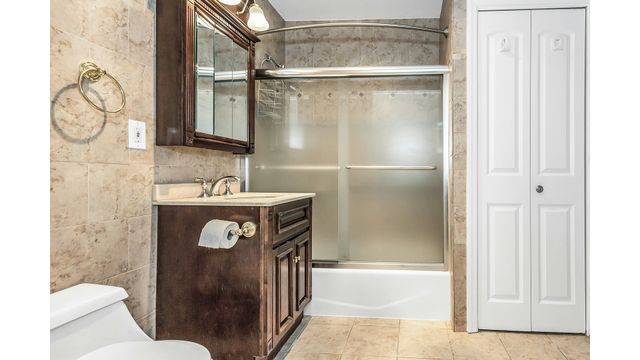 15031 12th Ave Apt 301, New York City, NY 11357