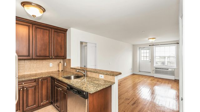 15031 12th Ave Apt 301, New York City, NY 11357