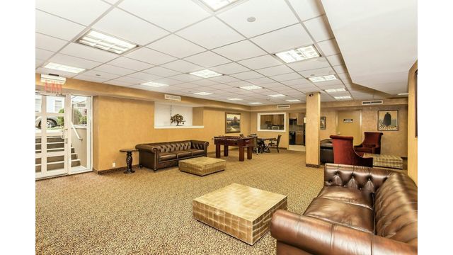 15031 12th Ave Apt 301, New York City, NY 11357