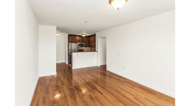 15031 12th Ave Apt 301, New York City, NY 11357