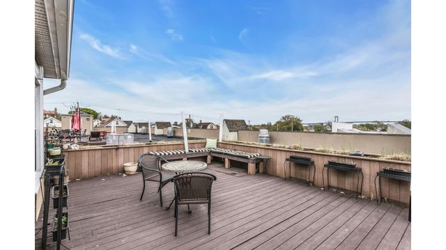 15031 12th Ave Apt 301, New York City, NY 11357