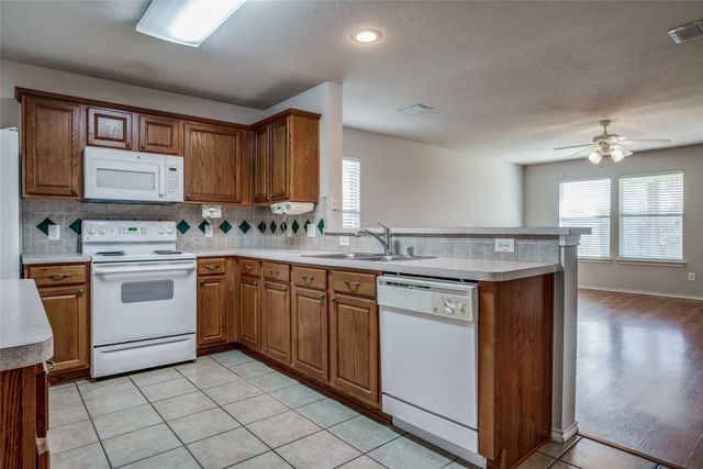 821 Oak Hollow Lane, Anna, TX 75409