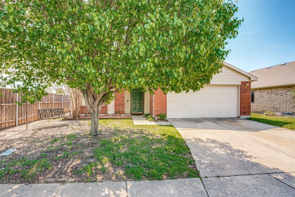 821 Oak Hollow Lane, Anna, TX 75409