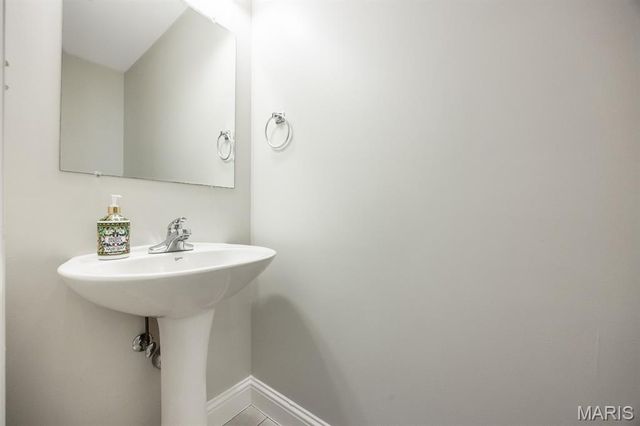 707 Wheatfield Road, O'fallon, IL 62269