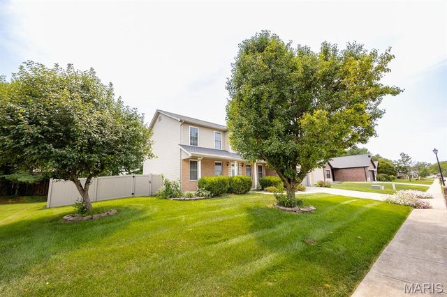 707 Wheatfield Road, O'fallon, IL 62269