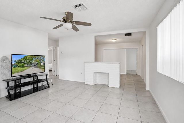6358 SW 20th Ct, Miramar, FL 33023