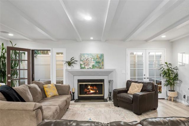 111 Geneva Walk, Long Beach, CA 90803