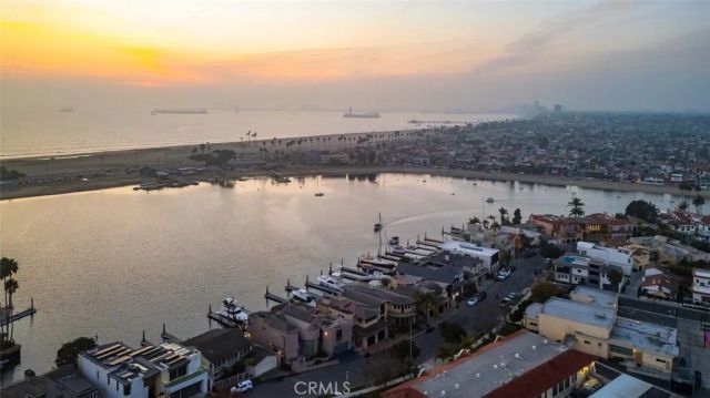 111 Geneva Walk, Long Beach, CA 90803