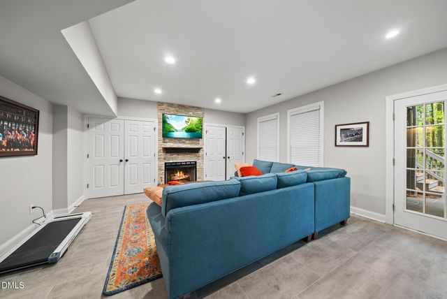 128 Wheatsbury Drive, Cary, NC 27513