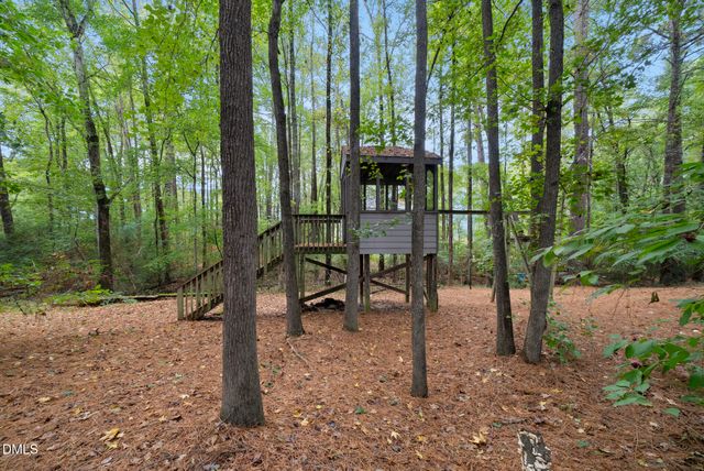 128 Wheatsbury Drive, Cary, NC 27513