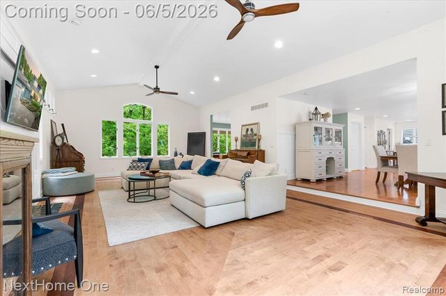 2533 Spring Grove Drive, Brighton, MI 48114