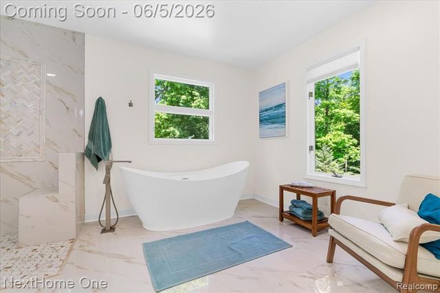 2533 Spring Grove Drive, Brighton, MI 48114