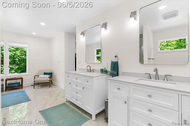 2533 Spring Grove Drive, Brighton, MI 48114