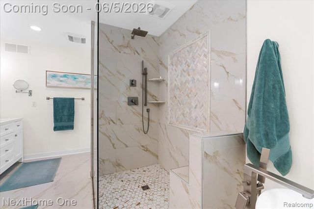 2533 Spring Grove Drive, Brighton, MI 48114