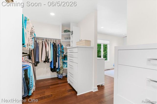 2533 Spring Grove Drive, Brighton, MI 48114