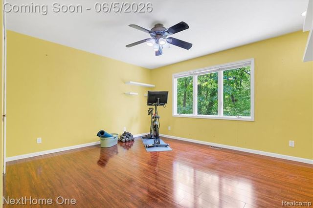 2533 Spring Grove Drive, Brighton, MI 48114