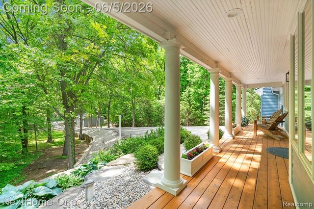 2533 Spring Grove Drive, Brighton, MI 48114