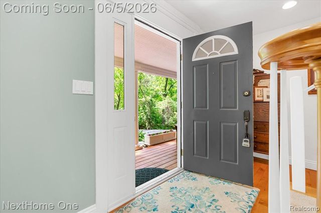 2533 Spring Grove Drive, Brighton, MI 48114