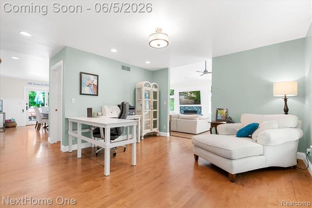 2533 Spring Grove Drive, Brighton, MI 48114