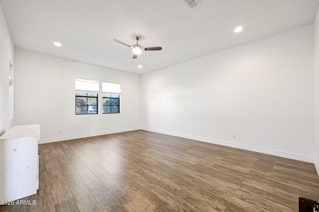 4310 E KINGS Avenue, Phoenix, AZ 85032