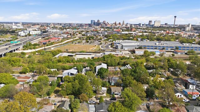 155 W Zavalla, San Antonio, TX 78204