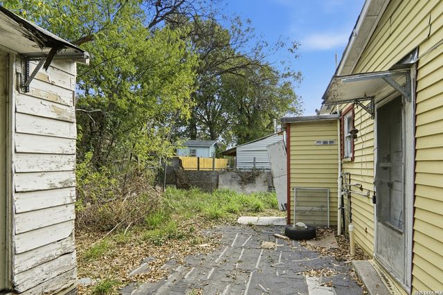 155 W Zavalla, San Antonio, TX 78204