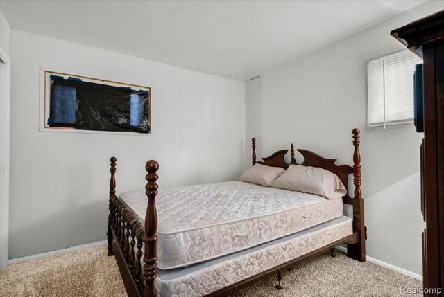 1819 Carmanbrook Parkway, Flint, MI 48507
