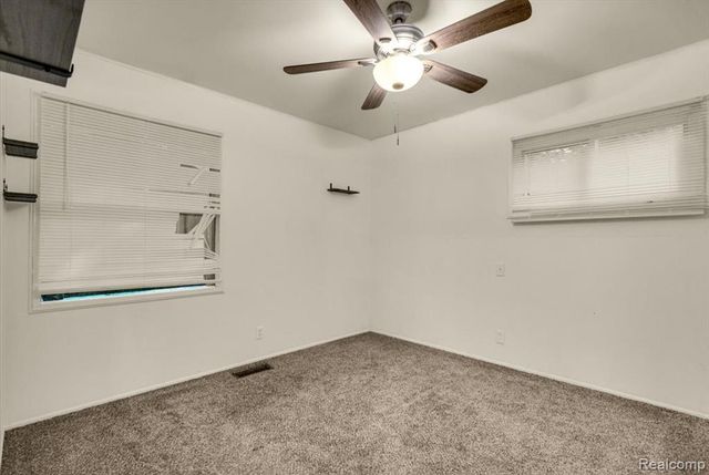 1819 Carmanbrook Parkway, Flint, MI 48507