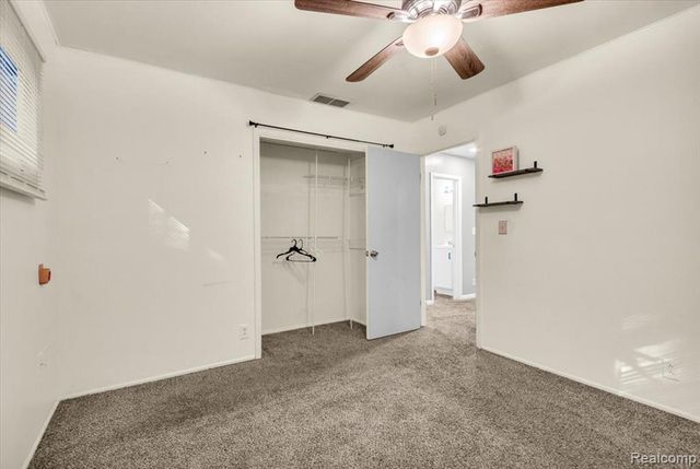 1819 Carmanbrook Parkway, Flint, MI 48507