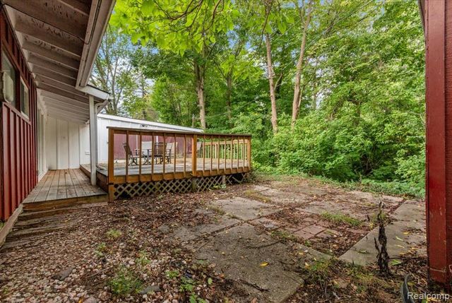 1819 Carmanbrook Parkway, Flint, MI 48507