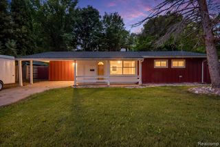 1819 Carmanbrook Parkway, Flint, MI 48507