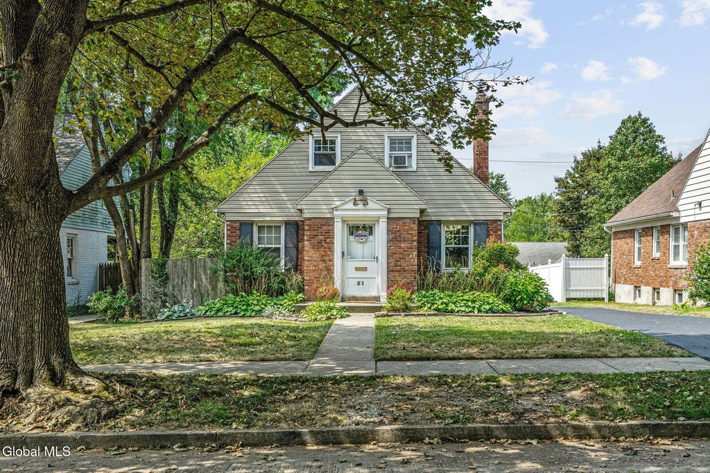 51 Pointview Drive, Troy, NY 12180