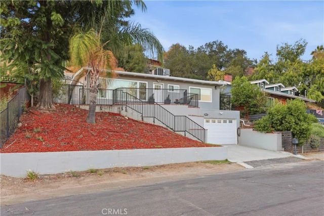 10645 Turnbow, Sunland, CA 91040