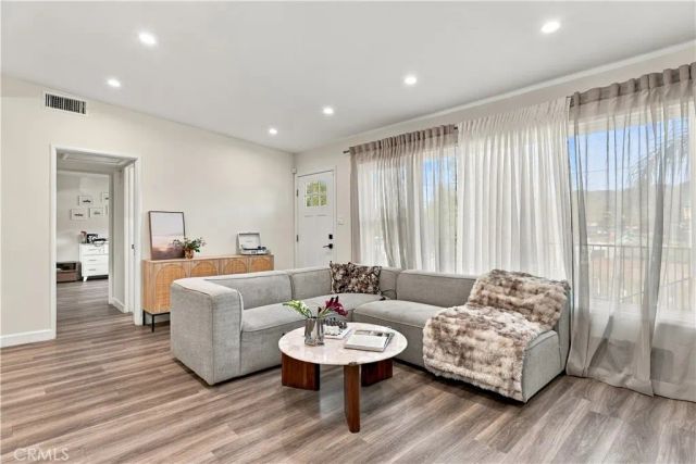 10645 Turnbow, Sunland, CA 91040